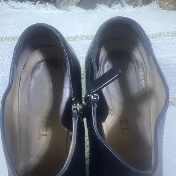 Chanel Women Booties 100 % Authentic Vintage Size 38. - Picture 2 of 8